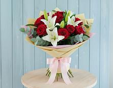 Букет цветов из:  Лилии и Розы в Сосновке