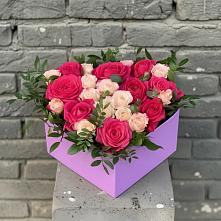 Цветочная композиция из Розы в коробке в Сосновке