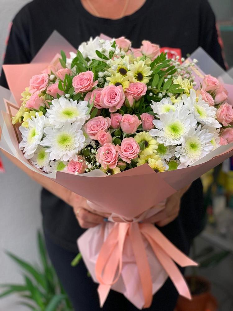 Букет цветов из: Розы и Хризантемы в Сосновке