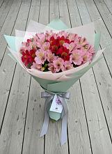 Букет цветов из:  Альстромерии #REPLACE_PRED# Сосновке