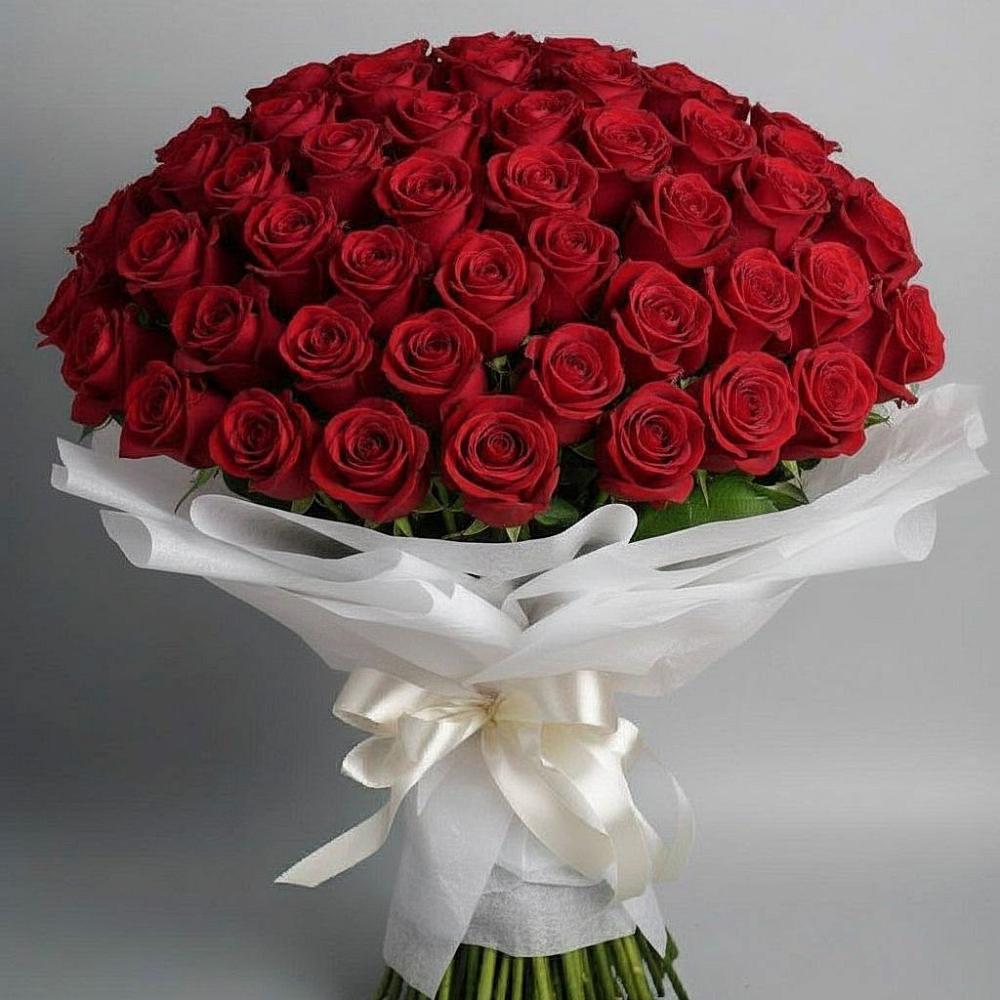 Букет 101 Красная роза Блэк Мэджик в Сосновке