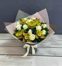 Букет цветов из:  Орхидеи и Розы в Сосновке