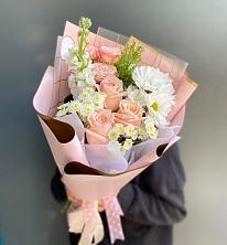 Букет цветов из:  Хризантемы и Розы в Сосновке
