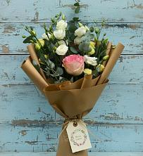 Букет цветов из:  Розы и Лизиантусы в Сосновке