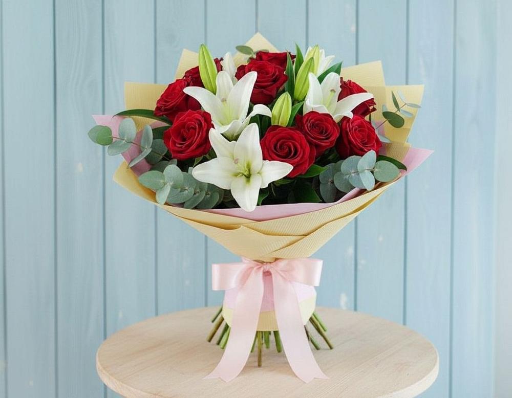 Букет цветов из: Лилии и Розы в Сосновке